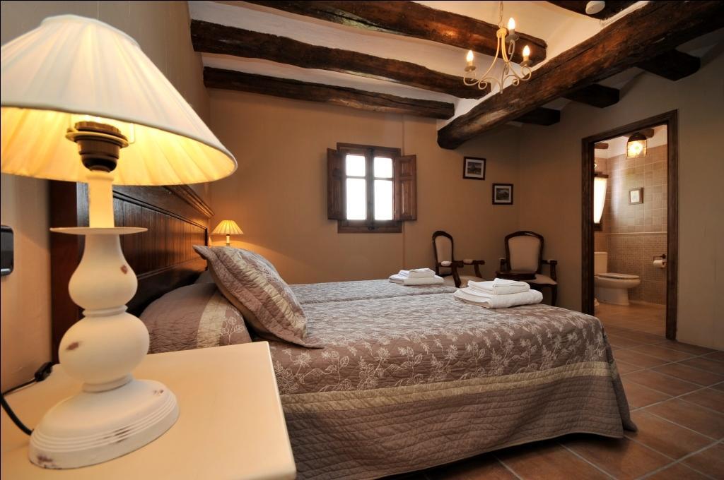ミラベット エルス カンタレス Bed & Breakfast エクステリア 写真